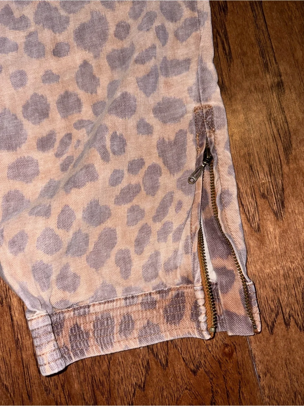 Anthropologie Tamarind Trousers Linen Giraffe Print Joggers Pants Size 8 - Picture 8 of 13